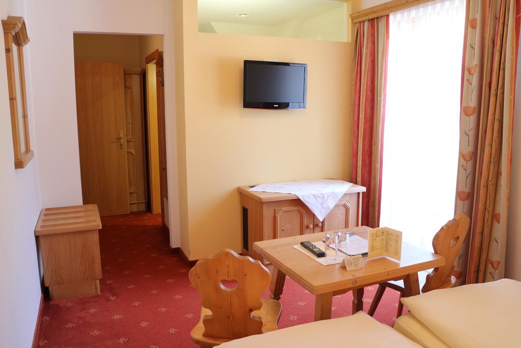 Hotel Domittner Kloch Room photo